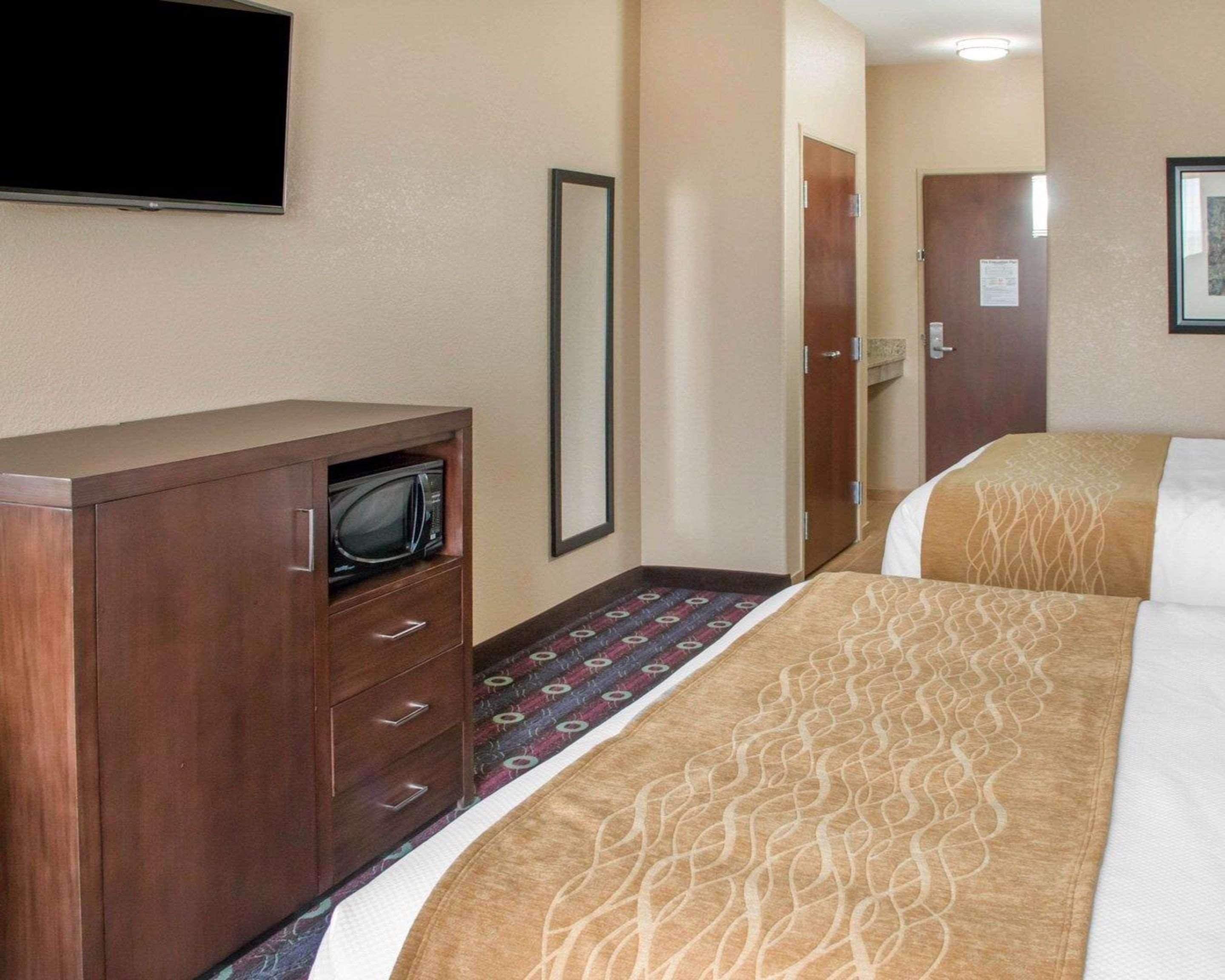 Comfort Inn & Suites Сан Маркос Экстерьер фото